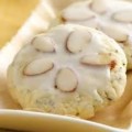 4 Almond Cookies